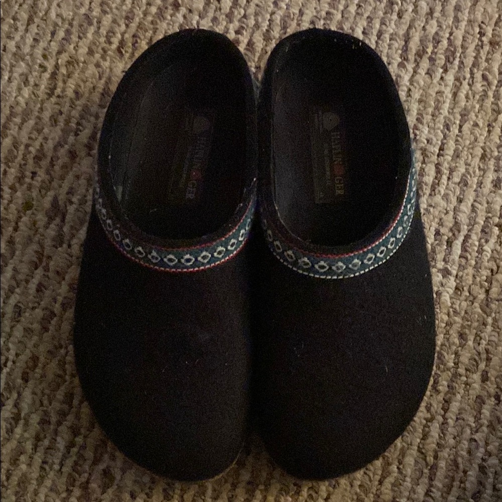 Black Slip-On Slippers with Patterned Trim